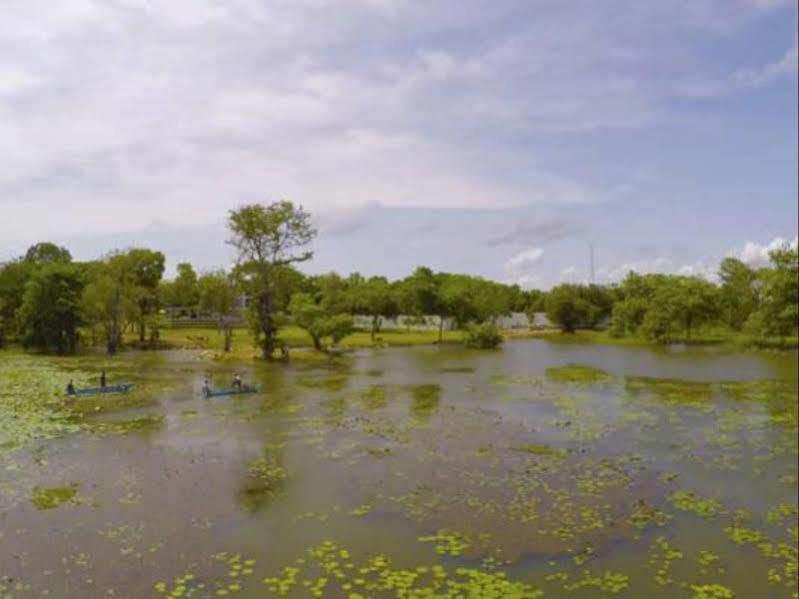 Grand Tamarind Lake Kataragama Exterior photo